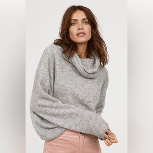 H&M Mohair Wool Blend Light Grey Marled Cowl Neck Sweater Size Medium